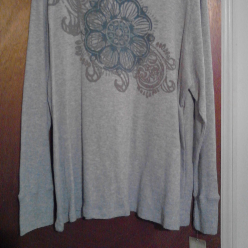 Sonoma Light Gray Long Sleeve Shirt/Petite XL - Picture 4 of 8